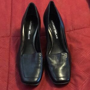 Antonio Melani Black Leather Pump